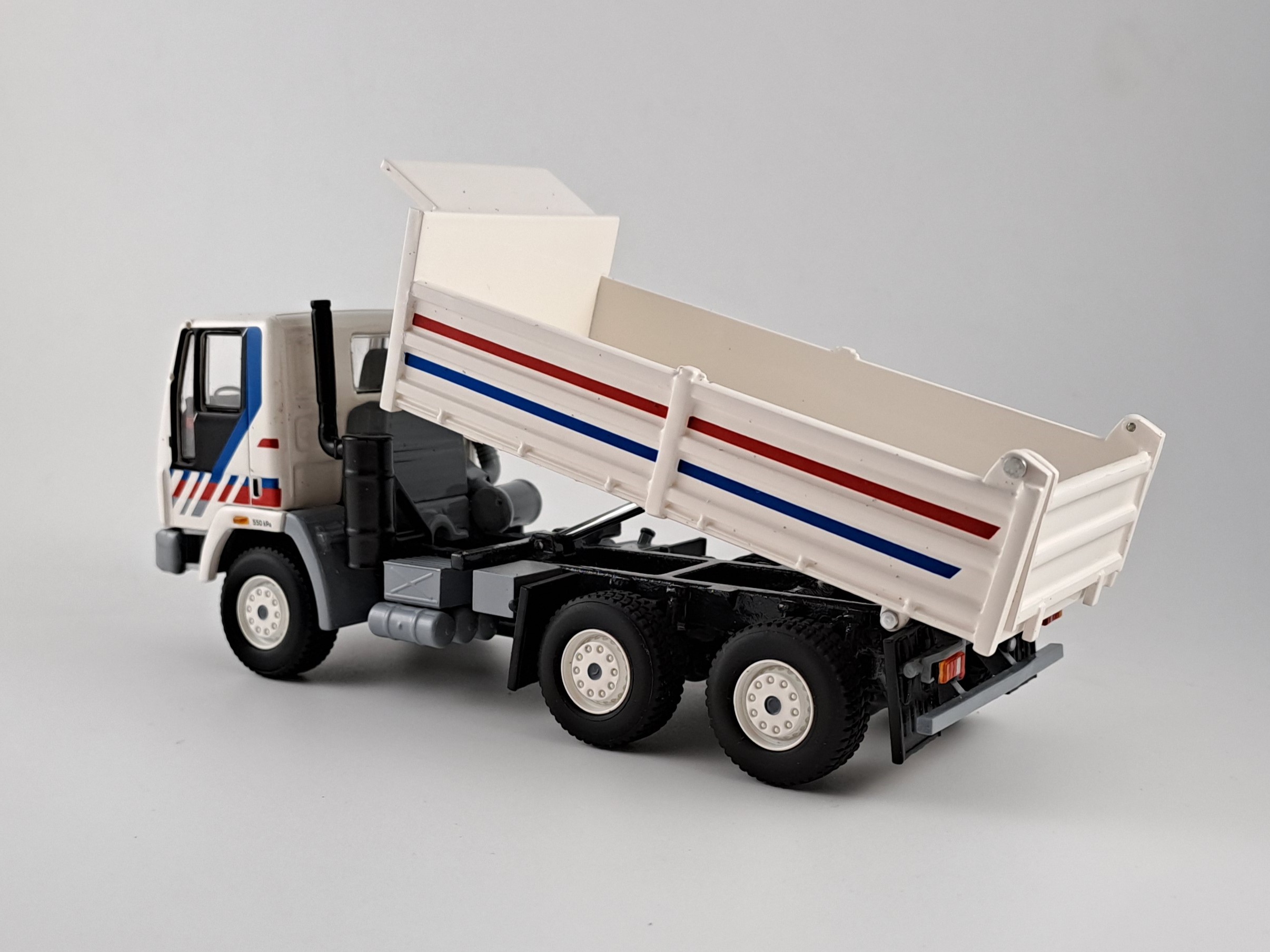 Tatra 162 prototyp 1:43 Kaden