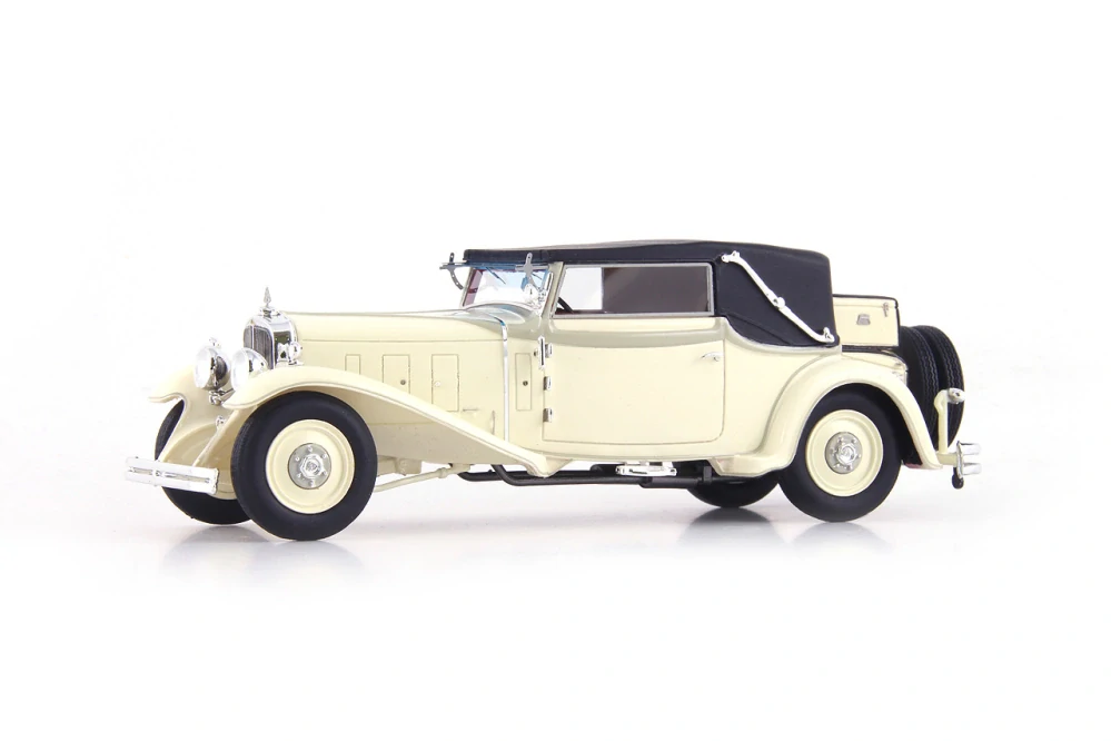 Maybach DS 8 Cabrio Zeppelin 1:43 AutoCult