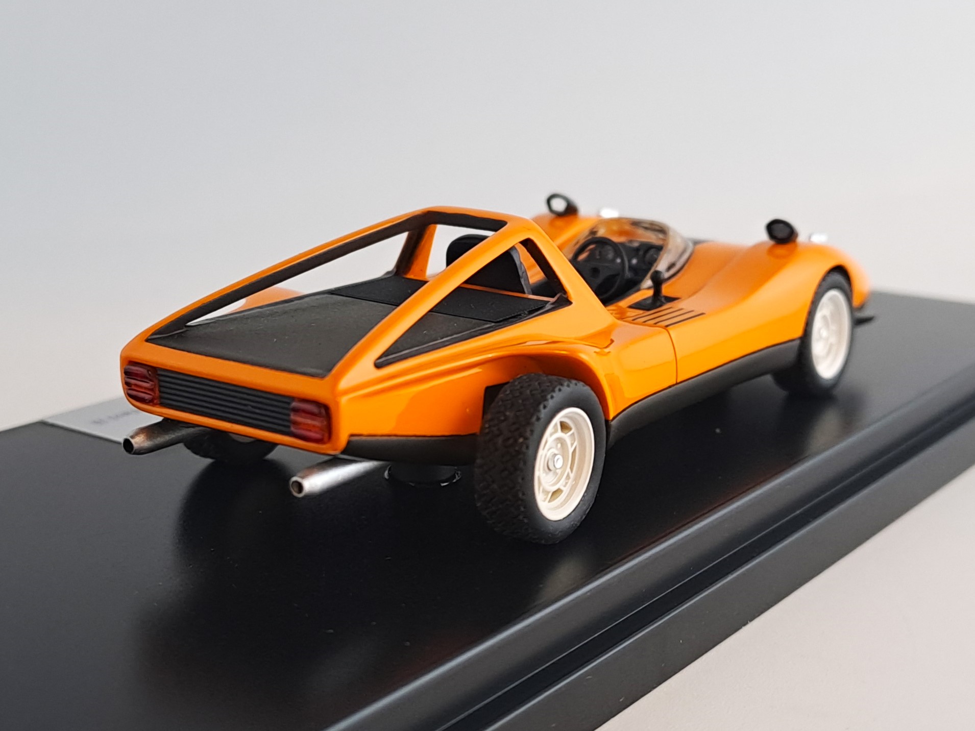 MPV Tehran Reza Pahlavi 1:43 Brausi