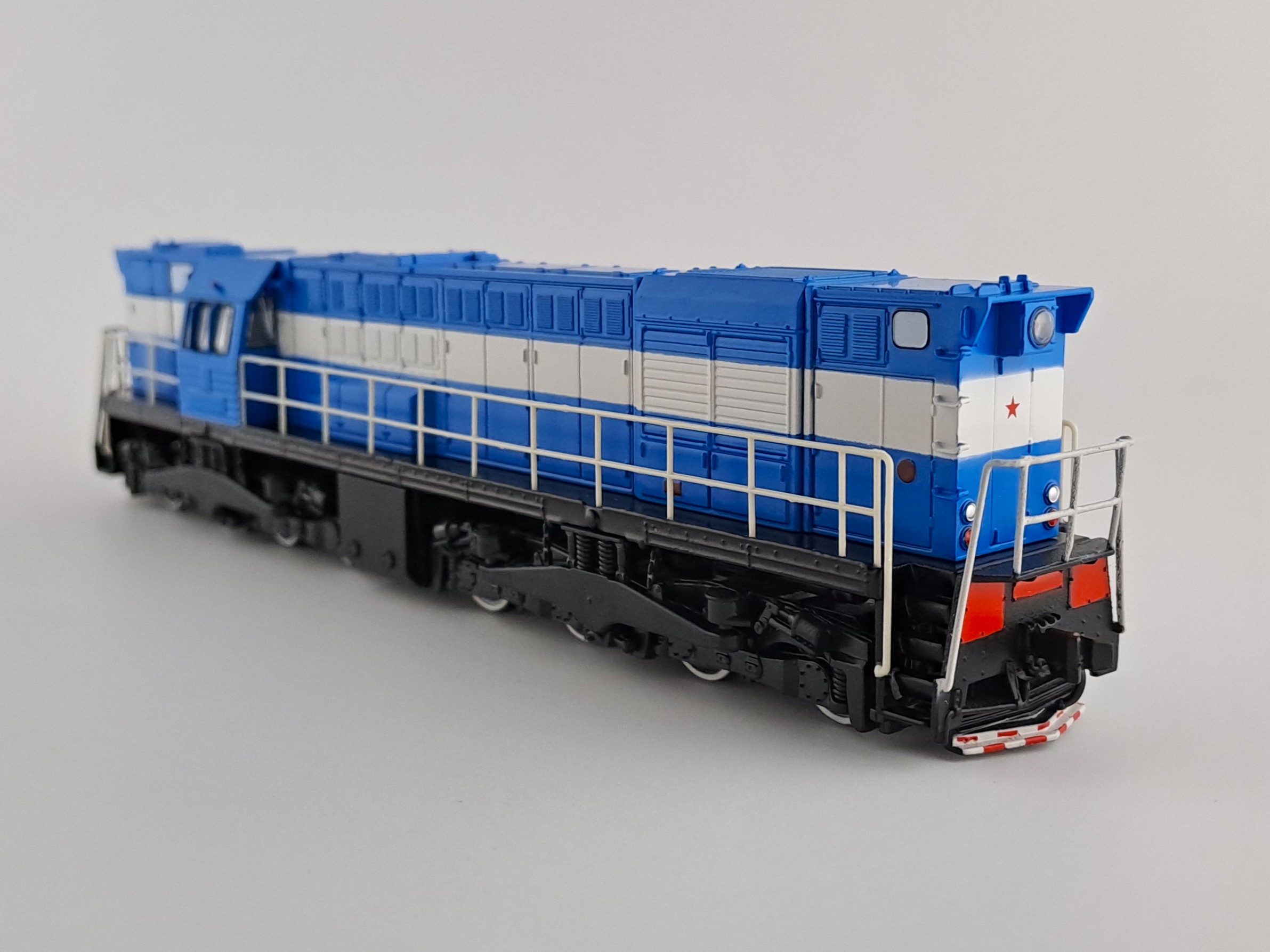 lokomotiva ČME5 ČKD Praha 1:87 Modimio časopis s modelem