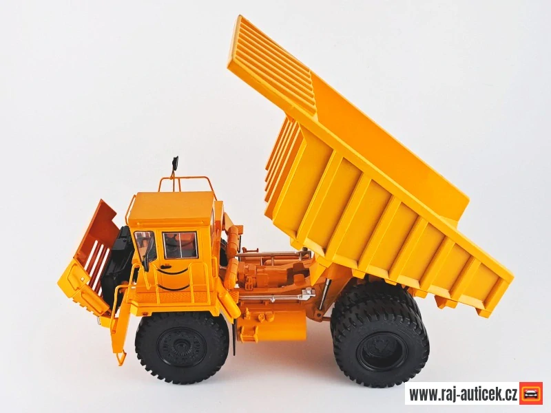 BelAZ 7547 1:43 Auto Historia