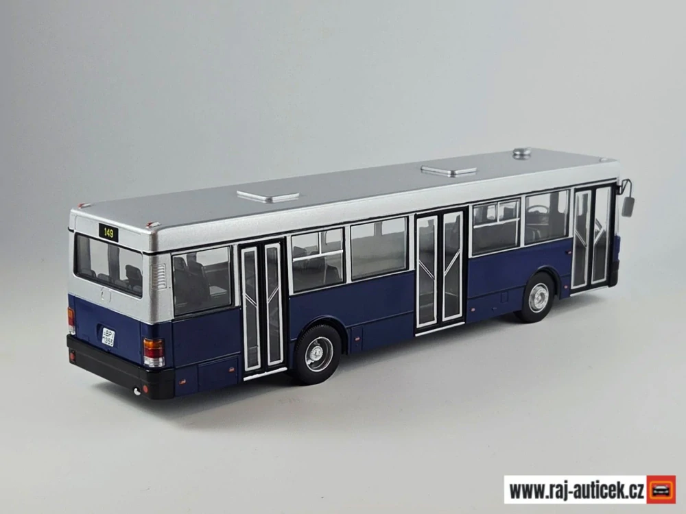 Ikarus 415 Budapešť 1:43 Premium ClassiXXs