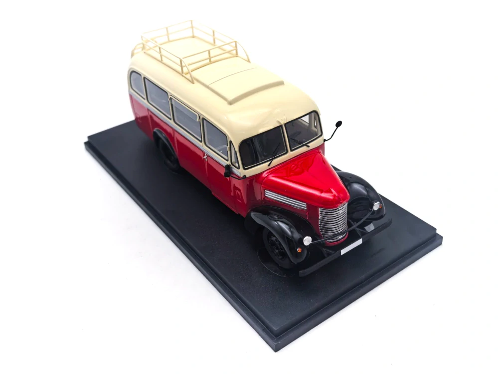 Praga RND 1:43 AutoCult