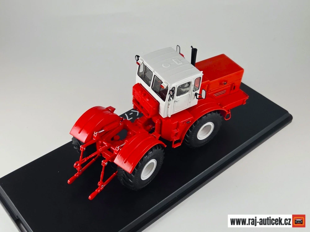 Kirovets K-701 1:43 SSM