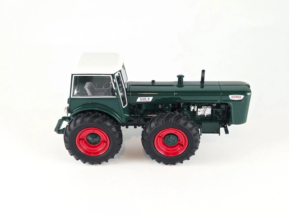 Dutra D4K B 1:43 Schuco