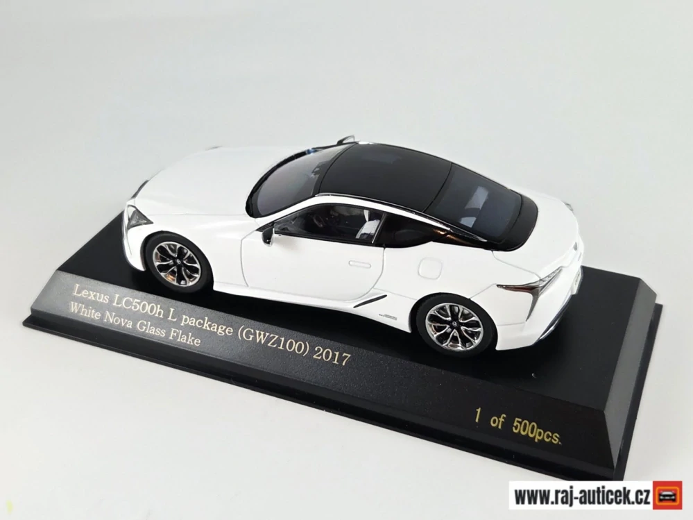 Lexus LC500h L package 1:43 Kyosho CARNEL