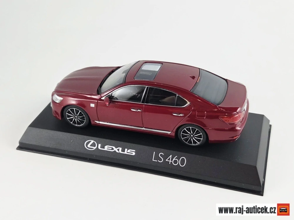 Lexus LS460 F Sport 1:43 Kyosho