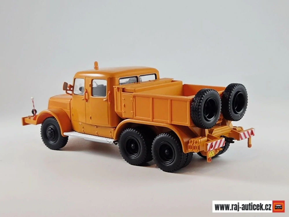 Tatra 141 tahač oranžový 1:43 časopis Kultovní Náklaďáky s modelem