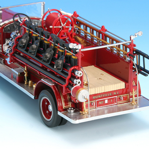 Buffalo Type 50 1:24 Lucky Die Cast
