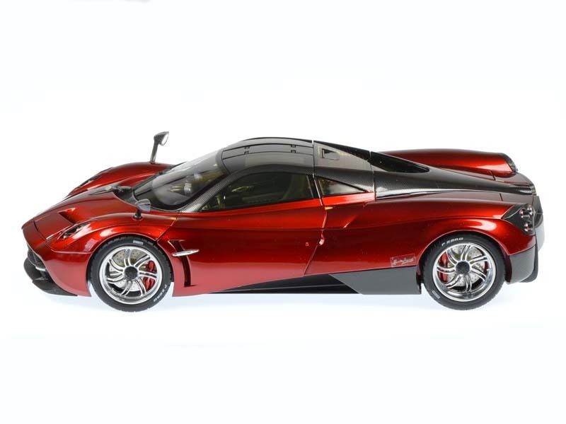 Pagani Huayra 1:18 Welly