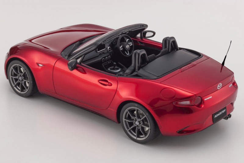 Mazda MX-5 Roadster (ND) 1:18 Kyosho