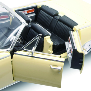 Lincoln Continental 4-Door Convertible 1:18