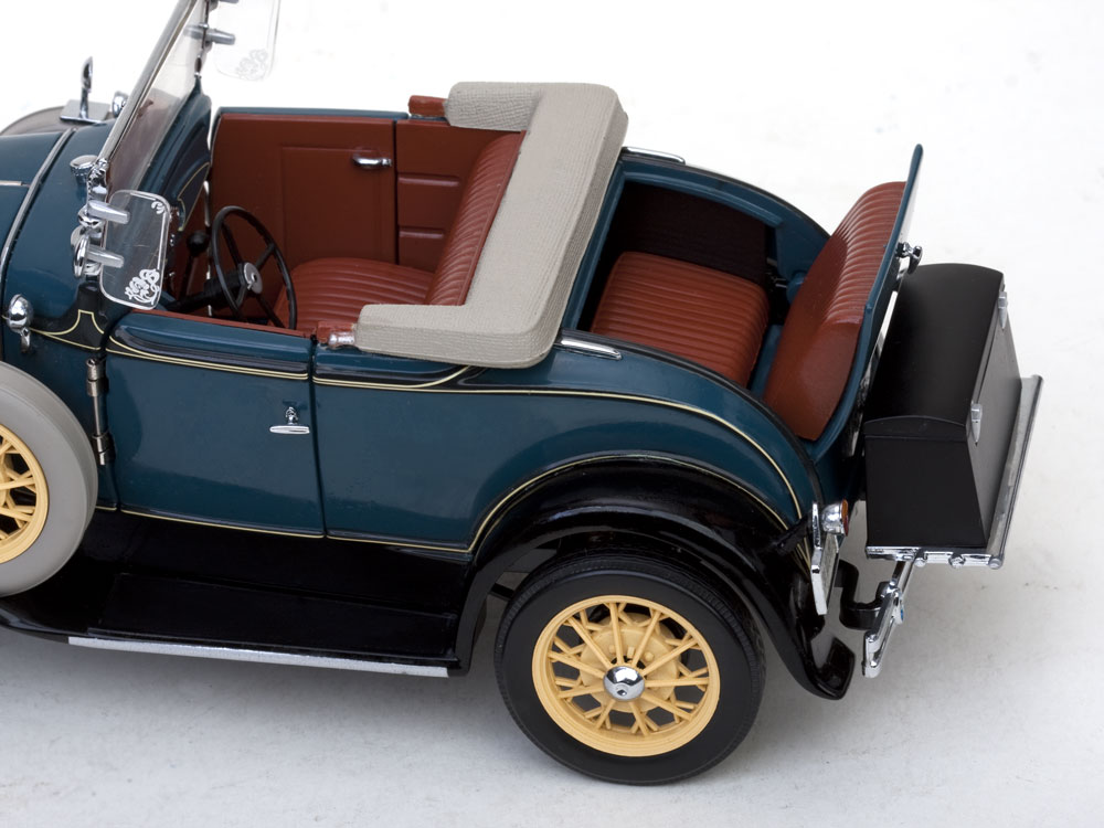 Ford T-Model Roadster 1:18 Sun Star