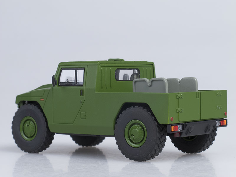GAZ 233002 Tiger 1:43 SSM