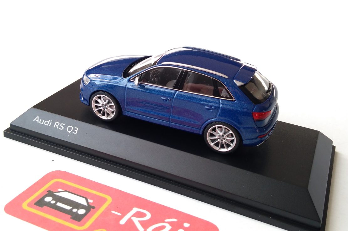 Audi Q3 RS 1:43 Schuco