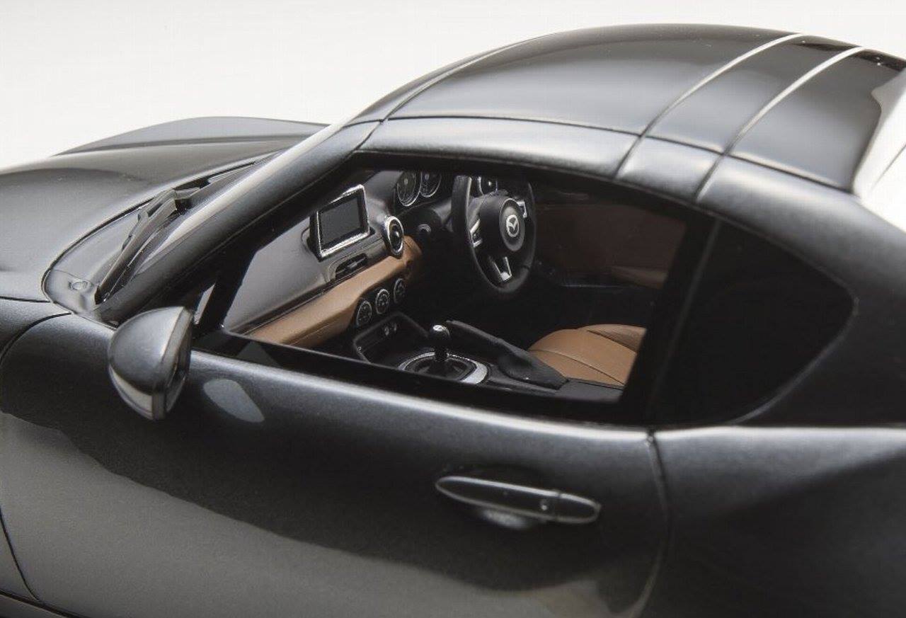 Mazda MX-5 RF 1:18 Kyosho