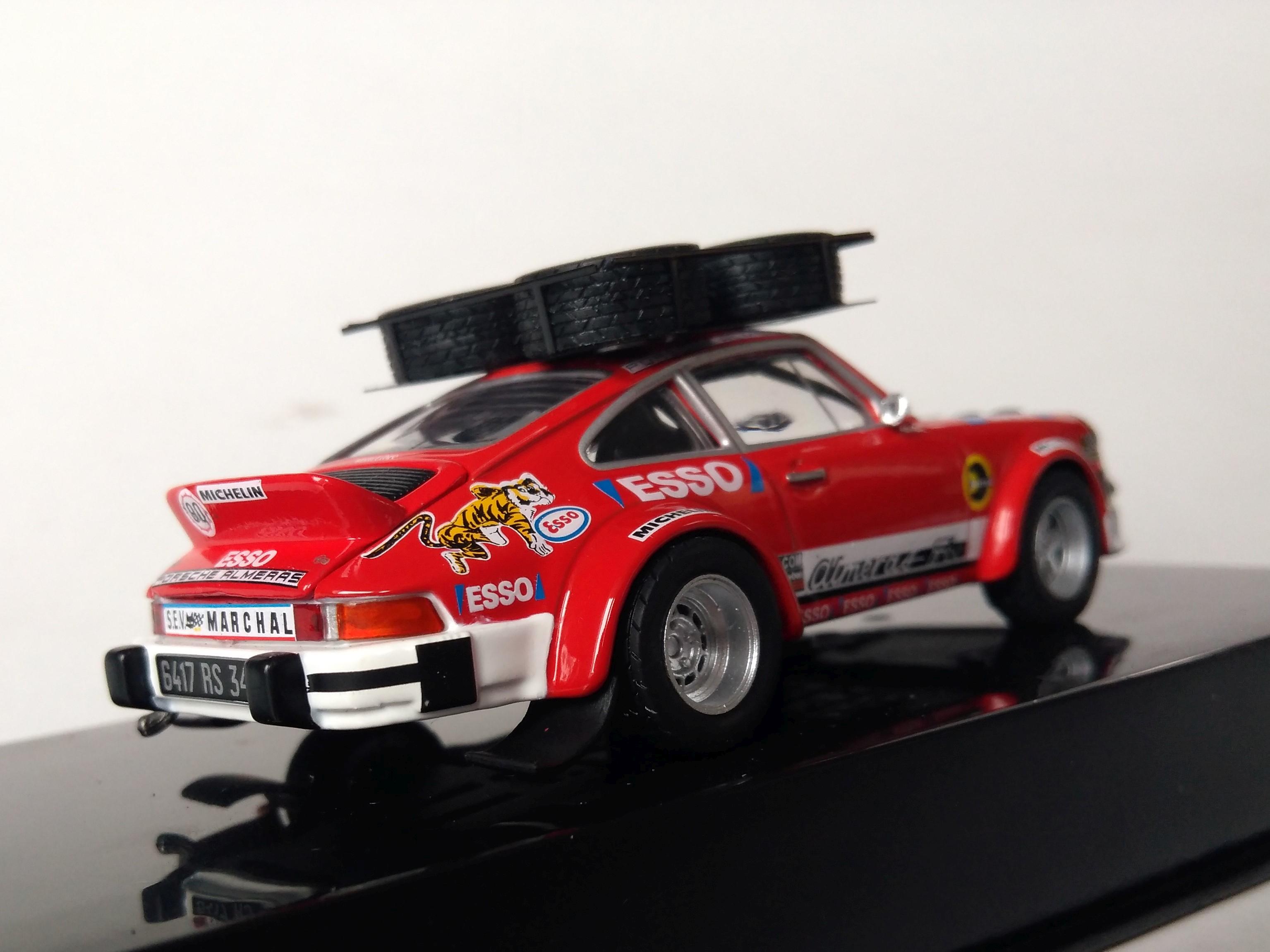Porsche 911 SC Gr.4 servisní vozidlo 1:43 IXO