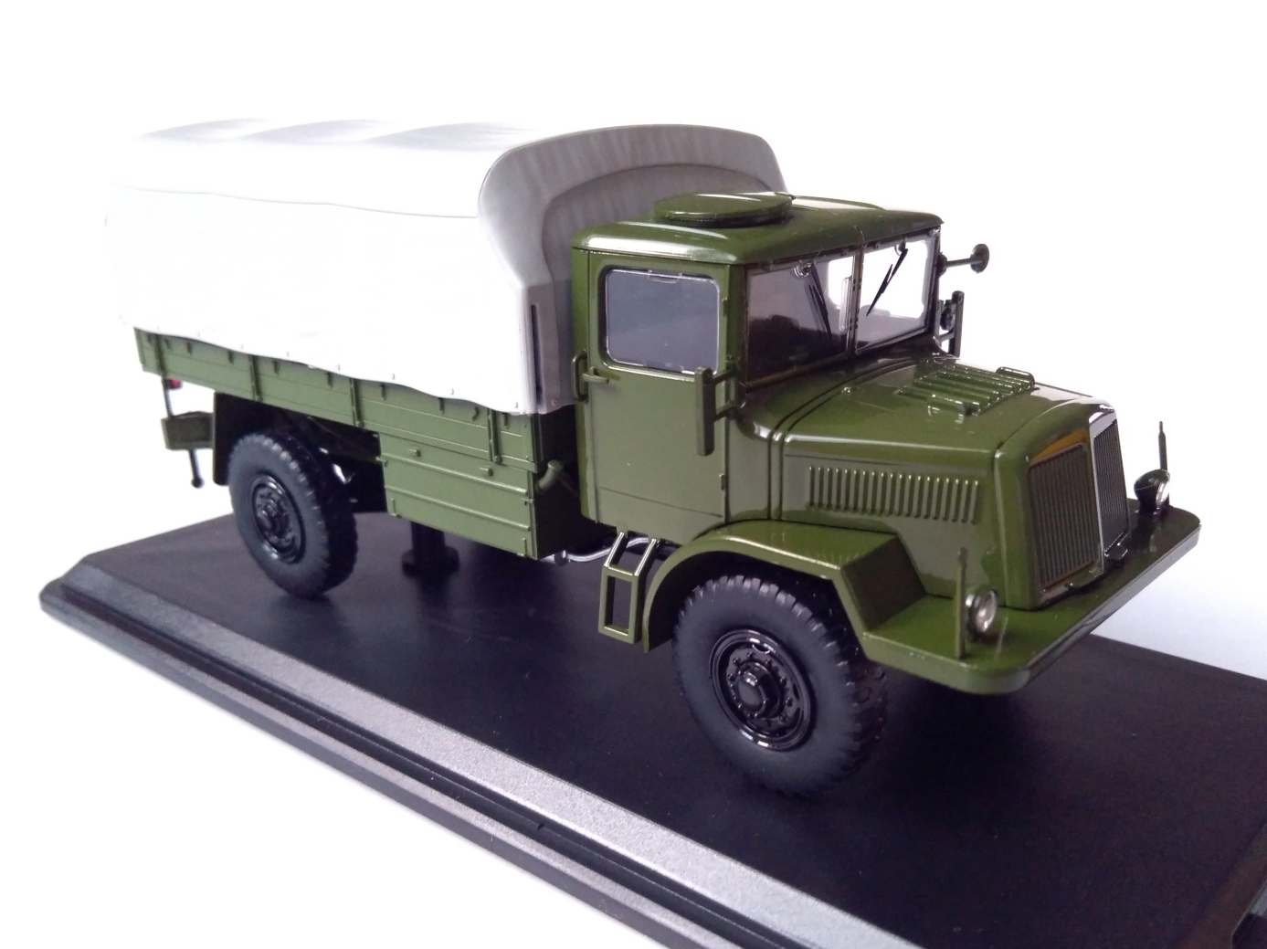 Tatra 128N valník s plachtou 1:43 Premium ClassiXXs