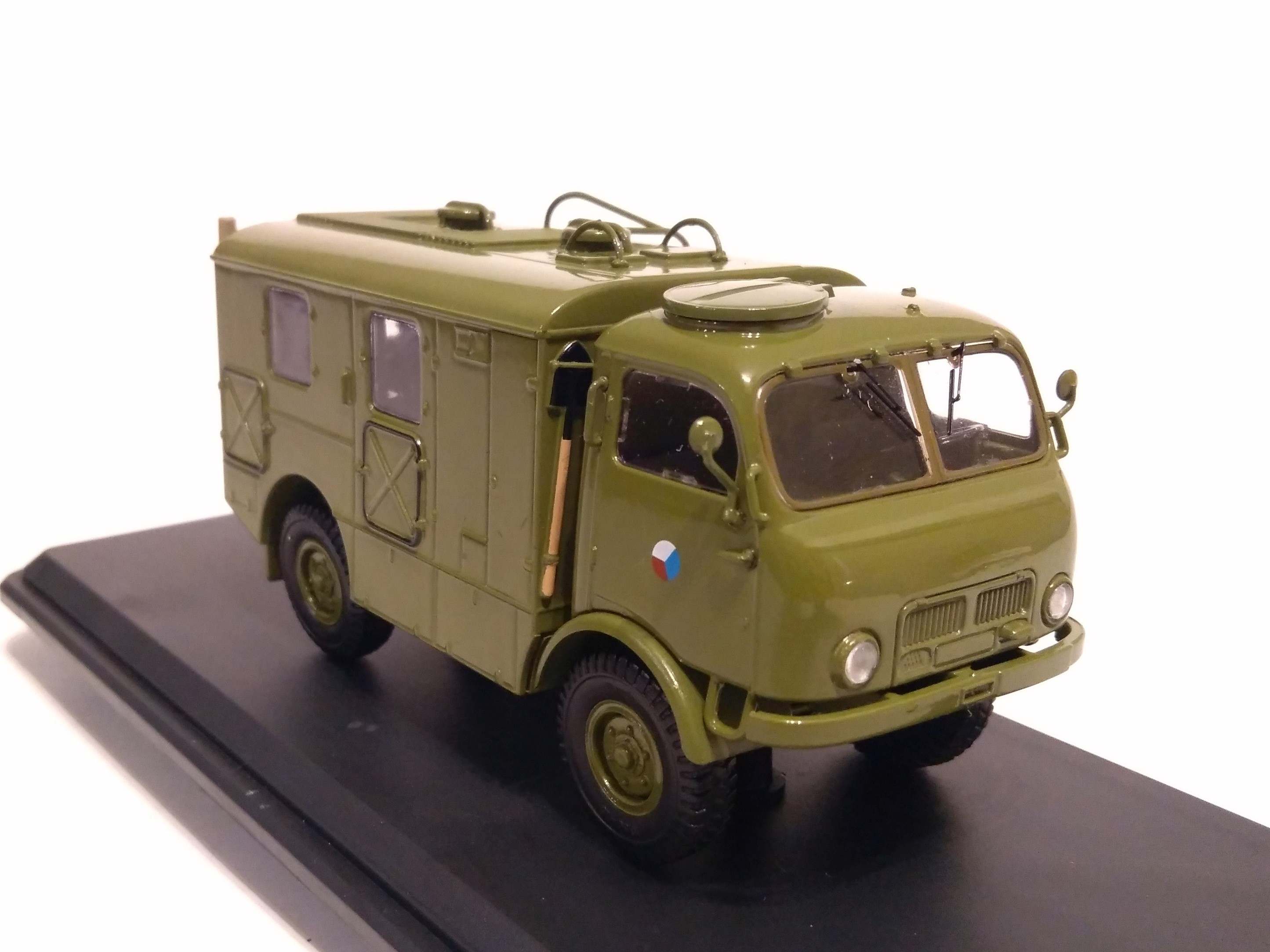 Tatra 805 radiostanice RS-41 1:43 Premium ClassiXXs