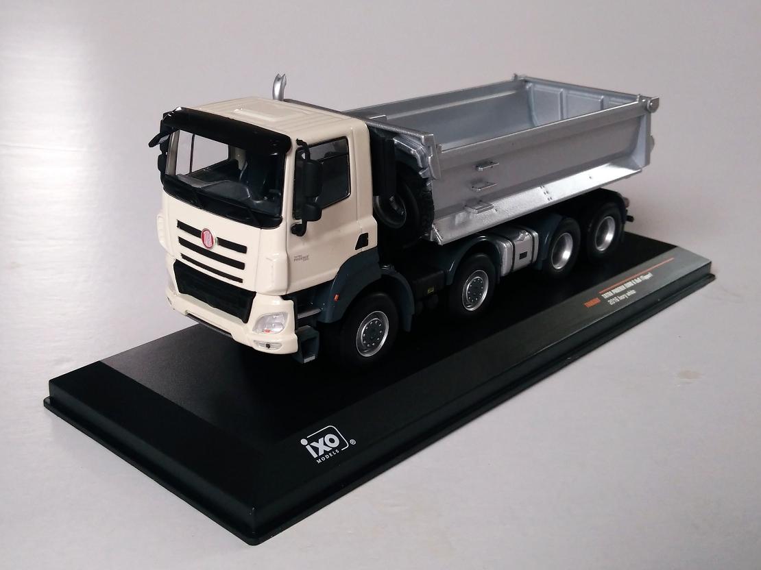 Tatra Phoenix Euro 6 8x8 béžový 1:43 IXO