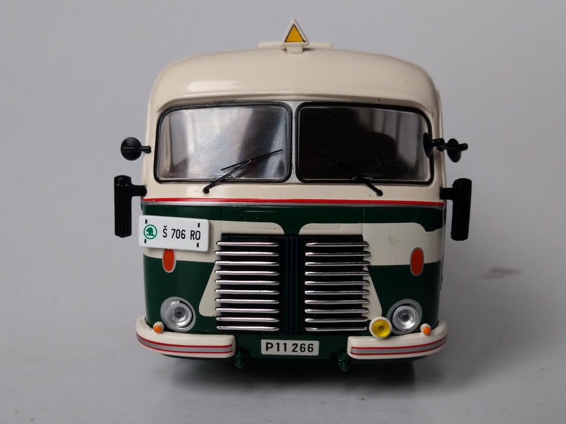 Škoda 706 RO 1:43 IXO