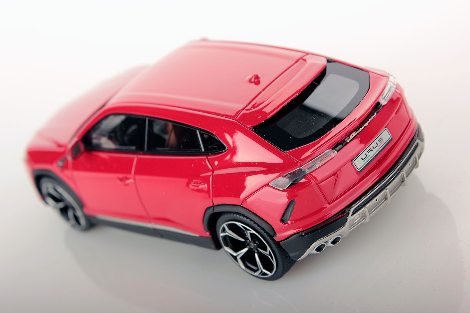 Lamborghini urus игрушка