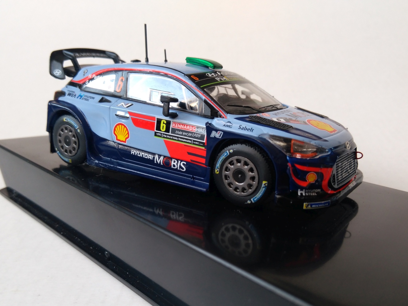 Hyundai i20 WRC, No.6 Paddon WRC 2018 1:43 IXO