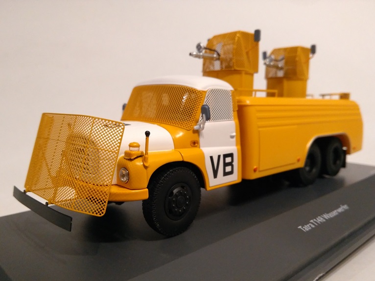 Tatra T148 vodní dělo (Veřejná Bezpečnost) 1:43 Schuco