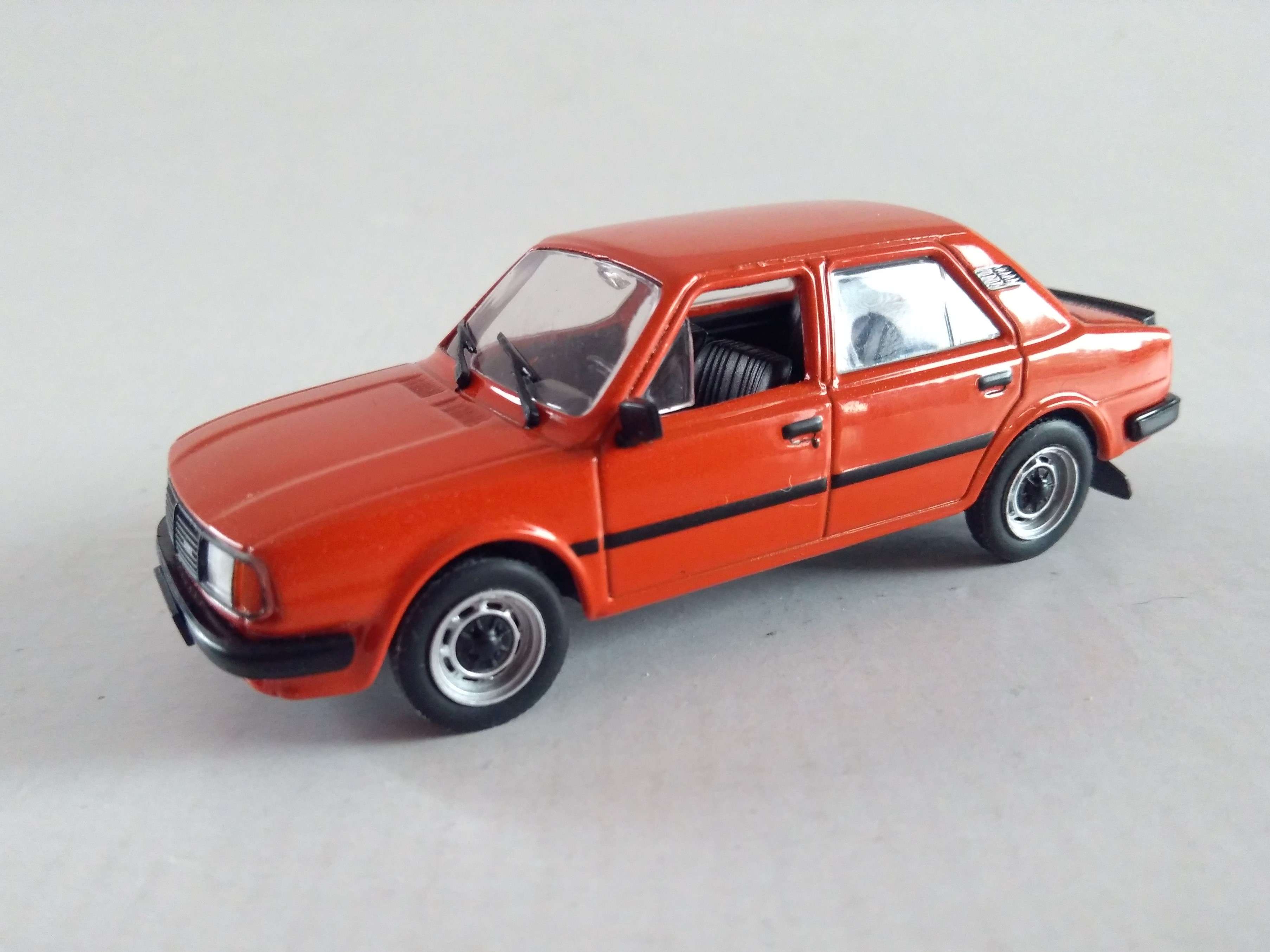 Škoda 120LS 1:43 DeAgostini