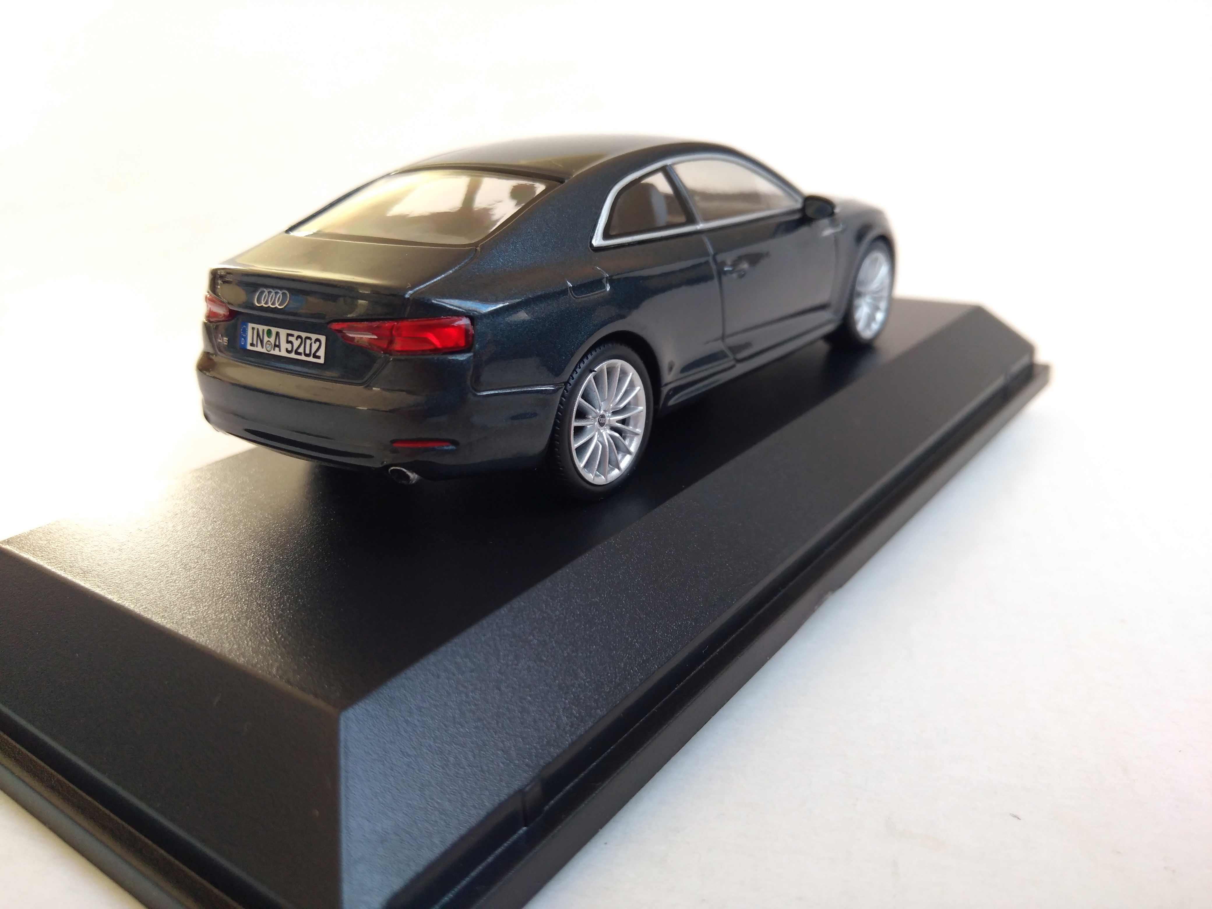 Audi A5 Coupé 2016 1:43 iscale