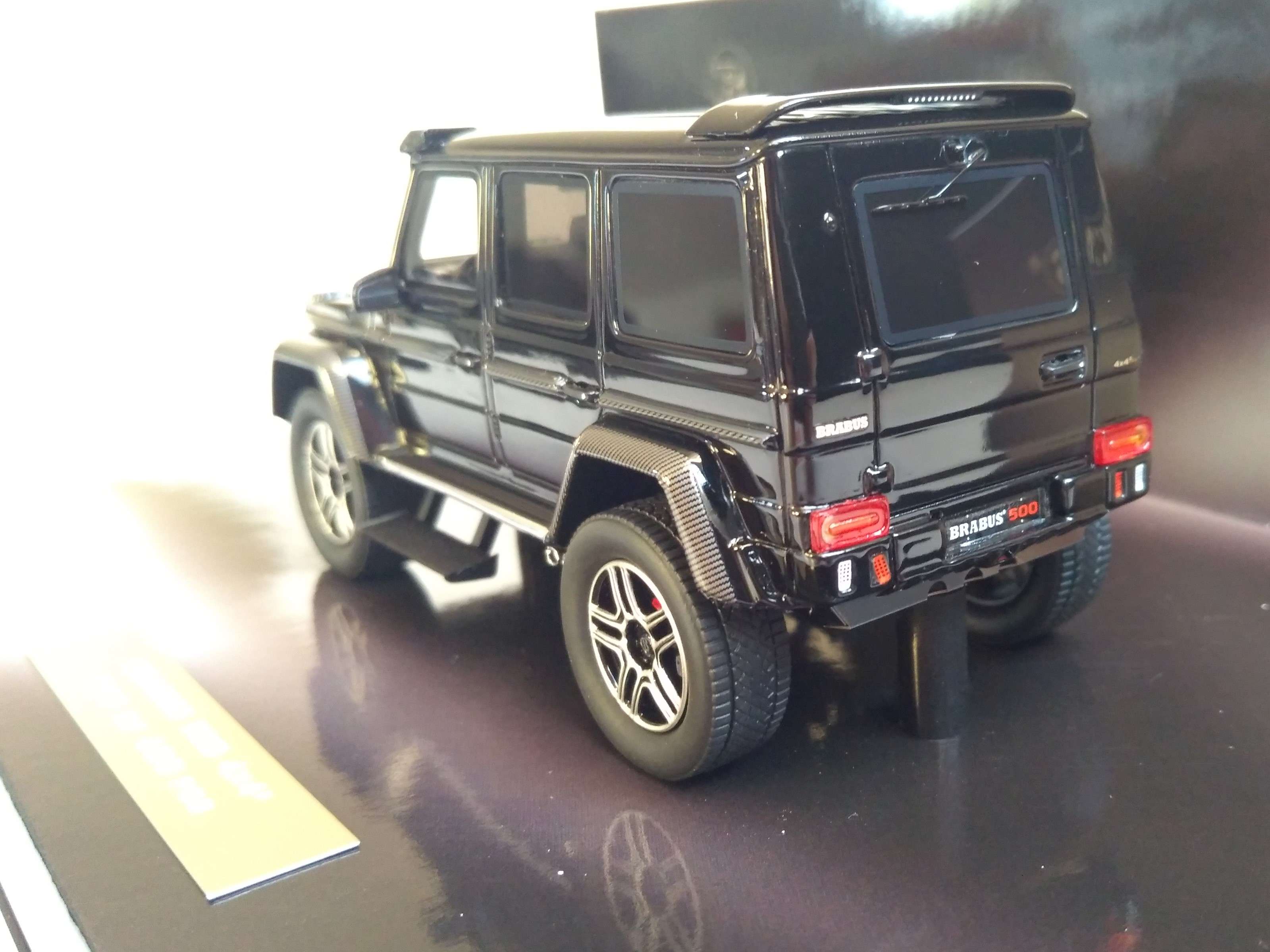 Brabus Mercedes G 500 4x4^2 1:43 Minichamps
