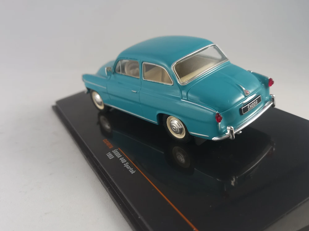 Škoda 440 Spartak 1:43 IXO