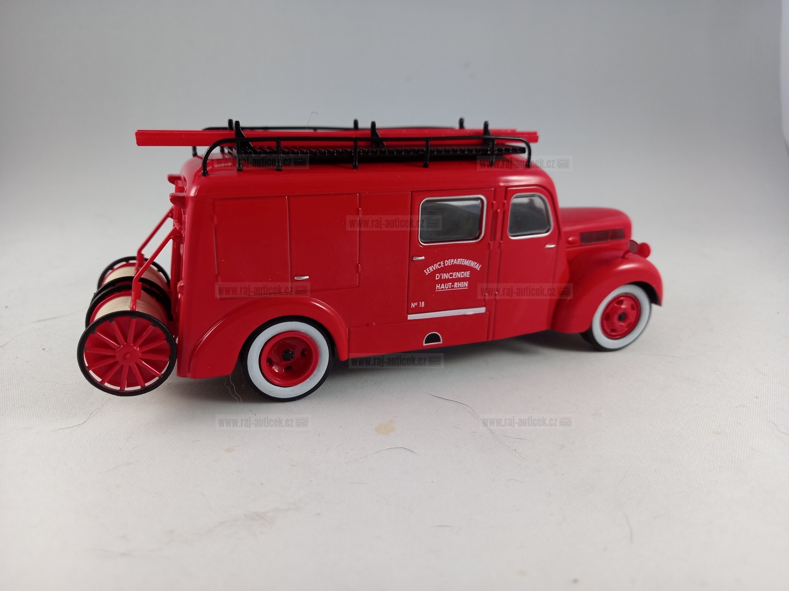 Ford F 798T hasiči 1:43