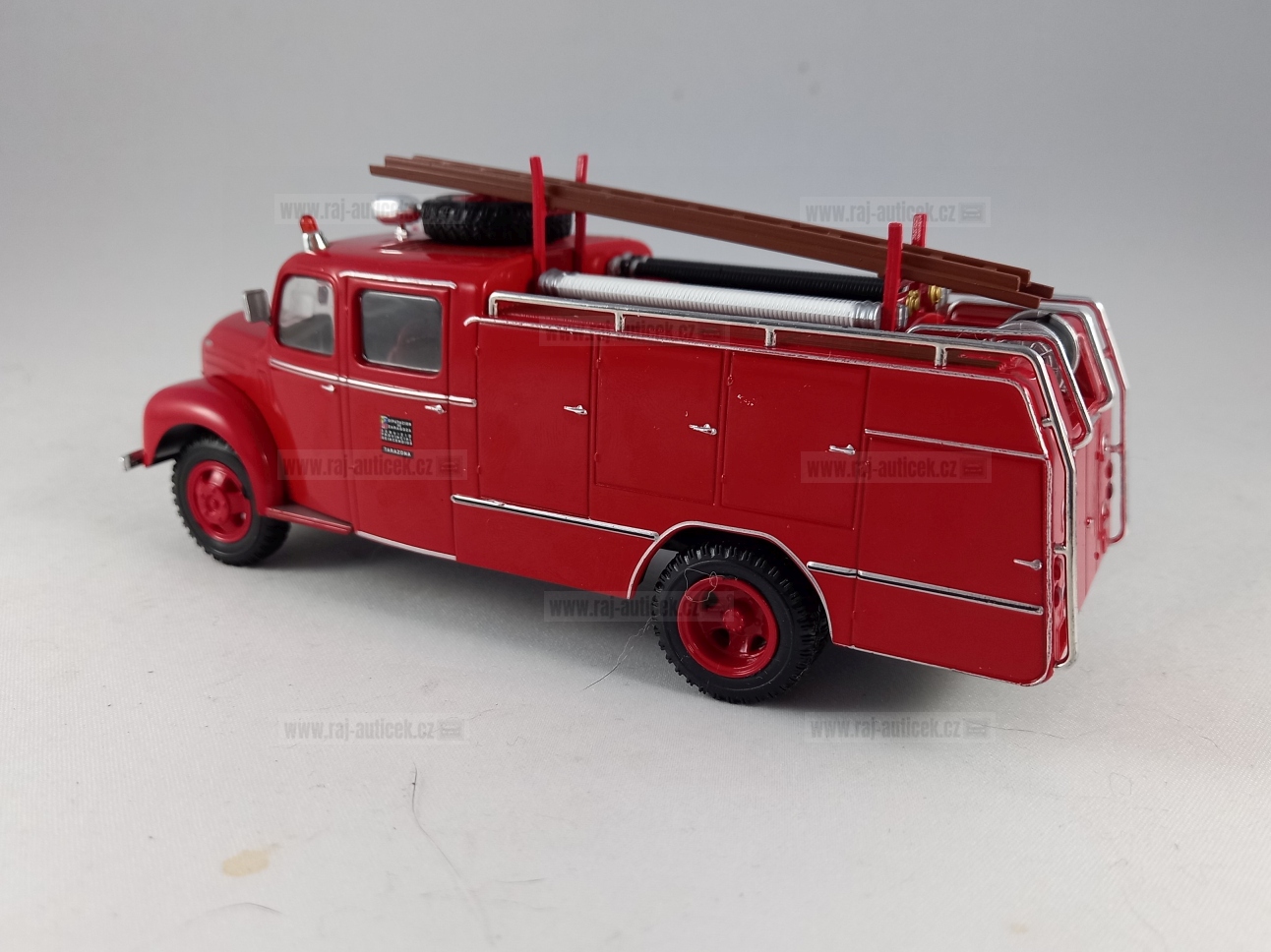 Ebro B35 hasiči 1:43