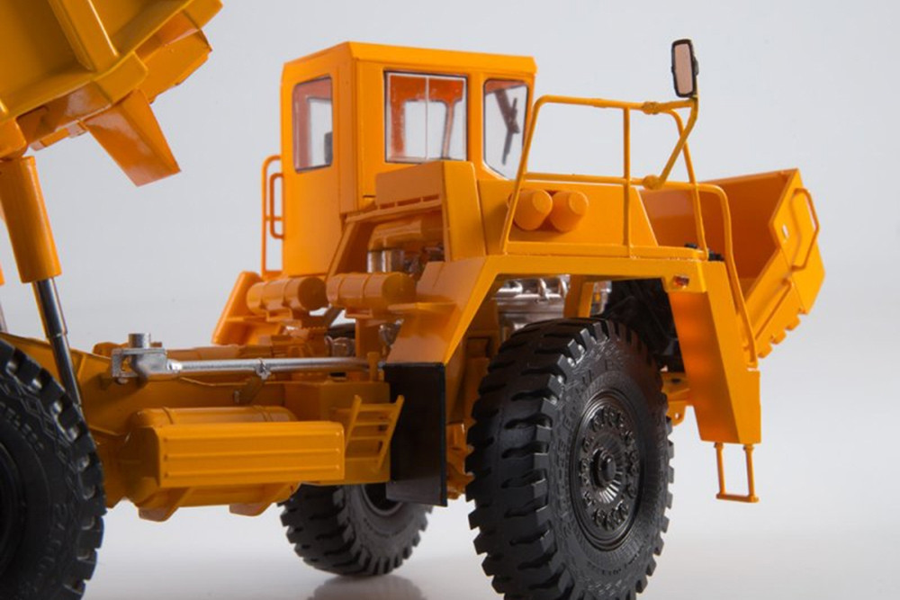 BELAZ 7547 1:43 Avtoistoria