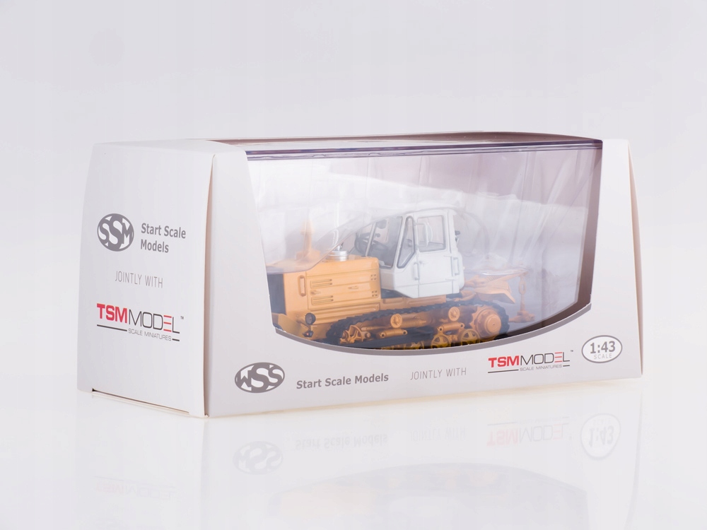 Caterpillar T-150 s pluhem 1:43 SSM