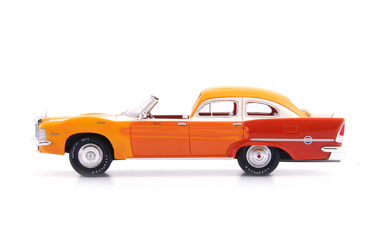 AnyCar 1:43 AutoCult (Model of the year 2022 + book)