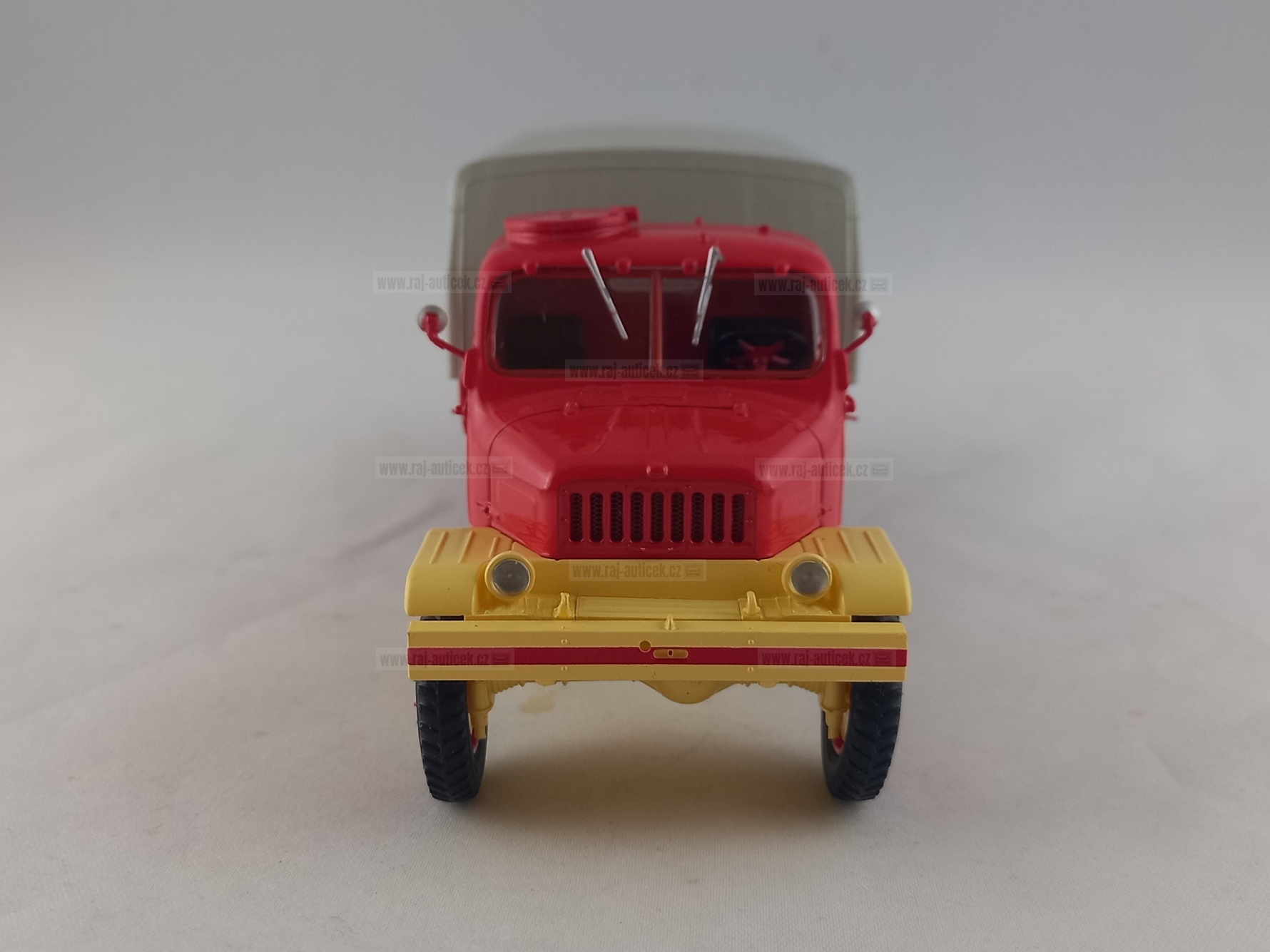 Praga V3S valník s plachtou civilní 1:43 Auto Historia