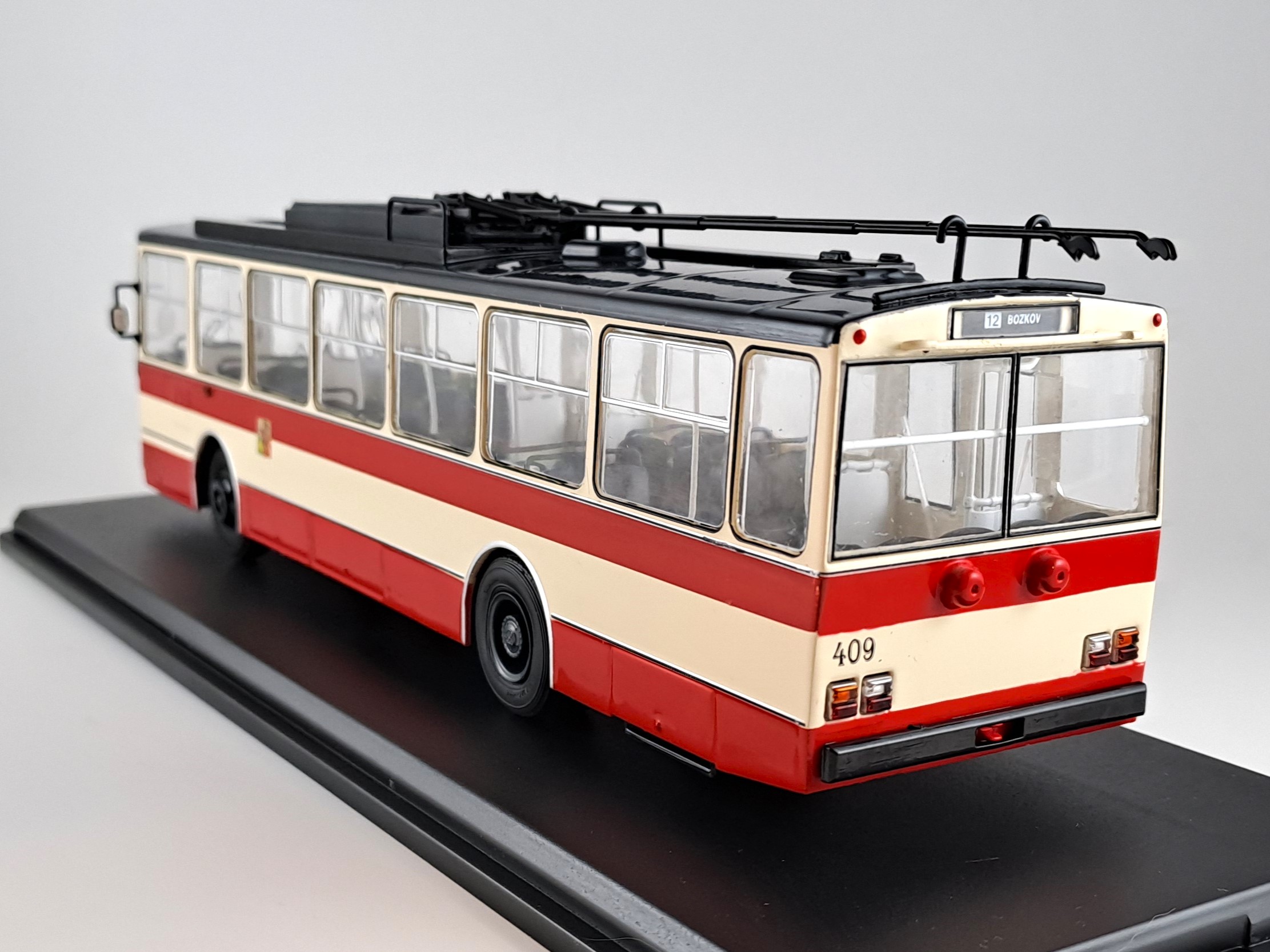 Škoda 14Tr trolejbus Plzeň 1:43 Premium ClassiXXs