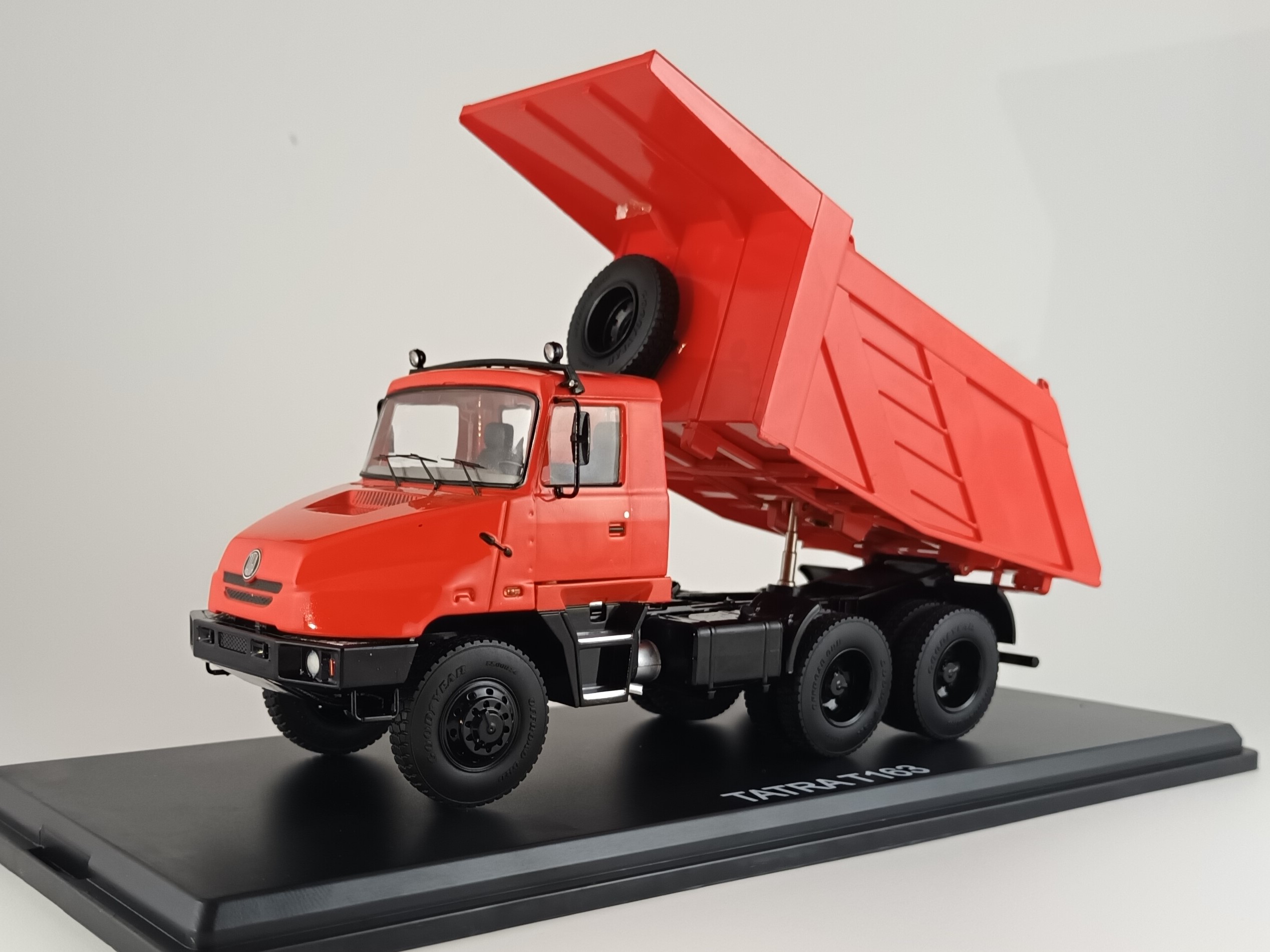 Tatra T163 Jamal 1:43 SSM