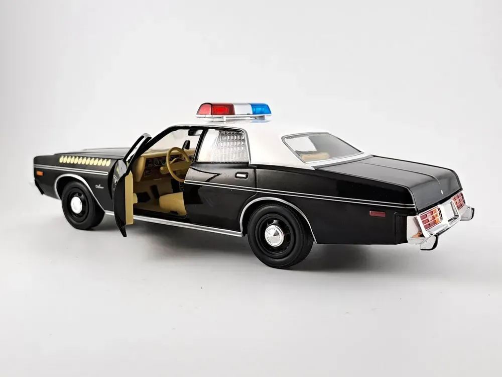 Dodge Monaco Hatchapee County Sheriff 1:24 Greenlight