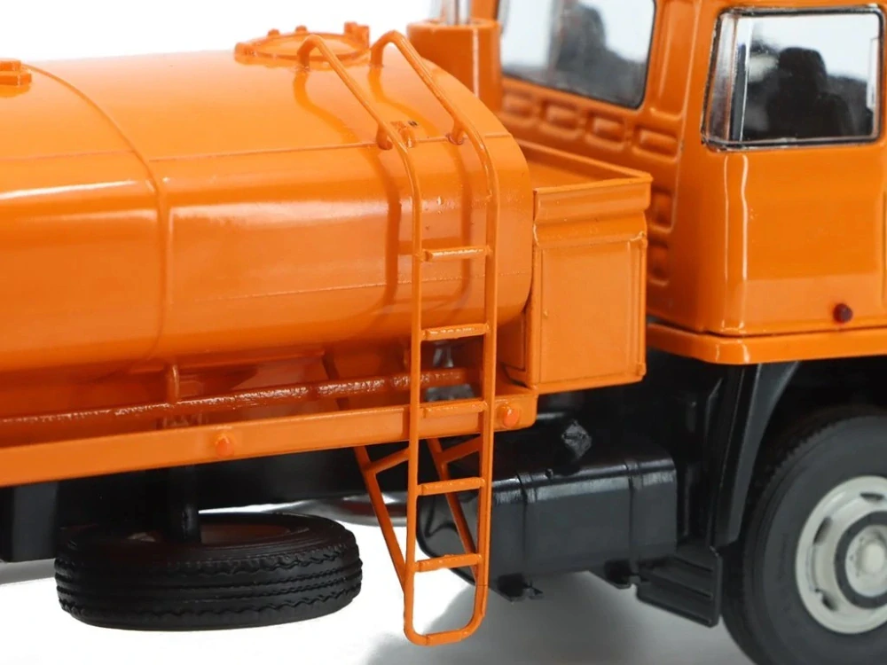 Liaz 100.850 SA8 kropička oranžová 1:43 Auto Historia