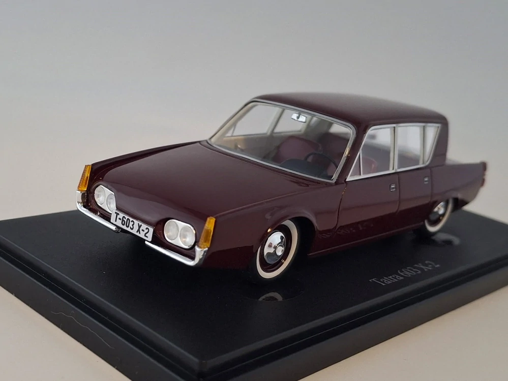 Tatra 603 X/2 SET OF THE YEAR 1:43 Autocult