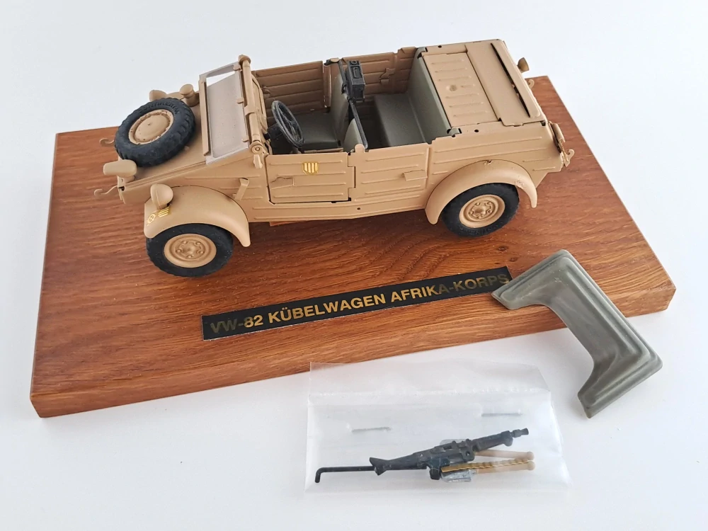 VW 82 Kübelwagen Afrikakorps 1:24 Gonio