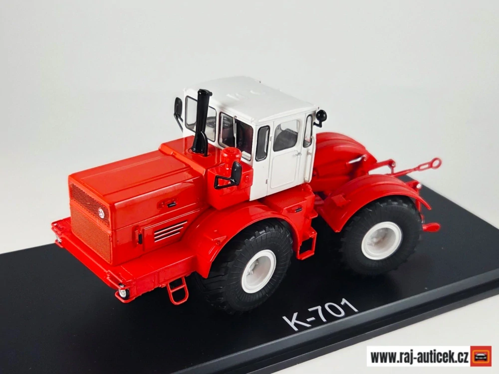 Kirovets K-701 1:43 SSM