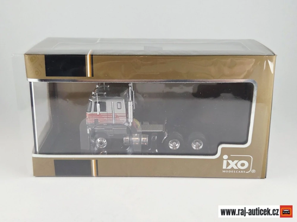 Ford CL 9000 1976 1:64 IXO