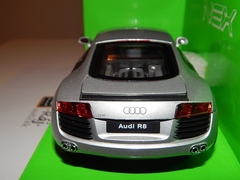 Audi R8 V10 1:24 Welly