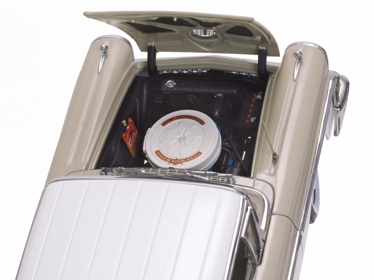 Ford Fairline 500 HardTop 1:18 Sunstar