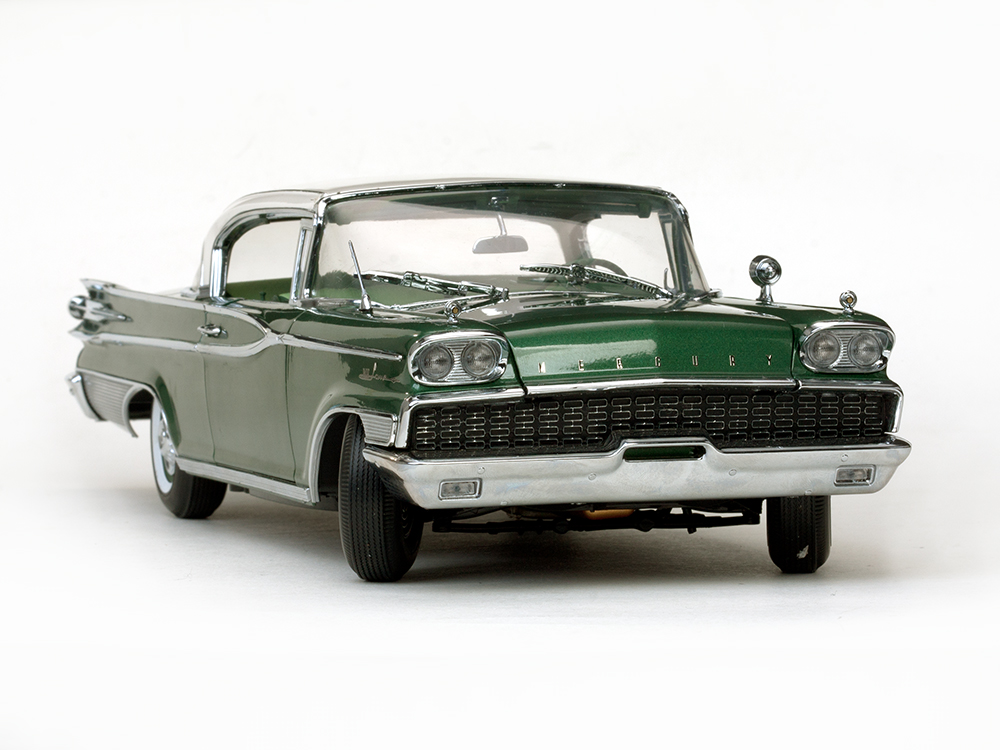 Mercury Parklane Hardtop 1:18 Sun Star