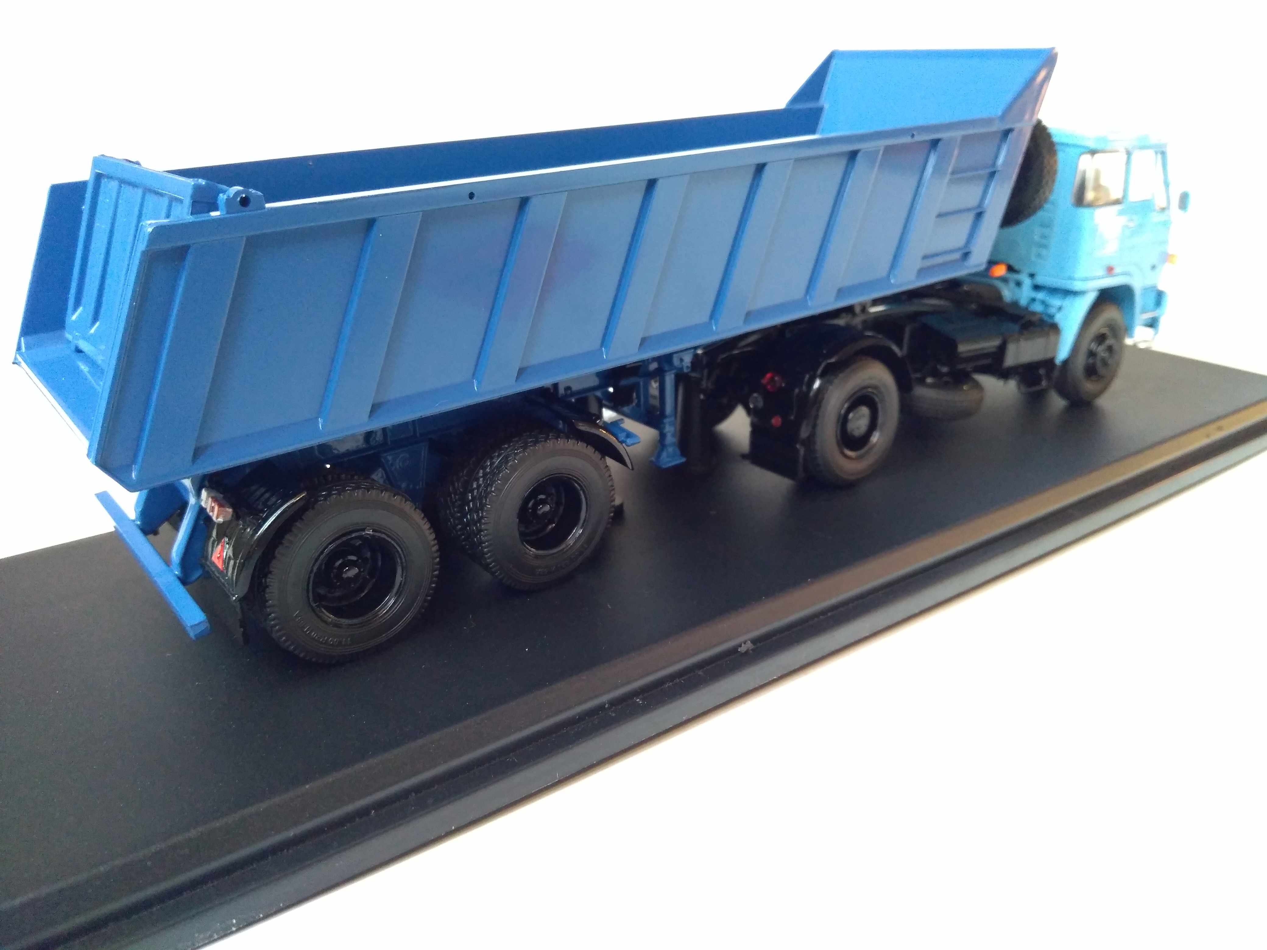 LIAZ 100 se sklápěčkovým návěsem 1:43 Premium ClassiXXs